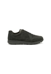Zapatilla de ante gris oscuro con un diseño curvado, superficie texturizada, punta redonda y cierre de cordones. Presenta una suela de goma con patrones de agarre.