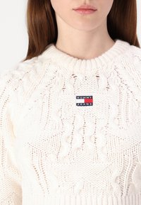 Thumbnail Image 7
