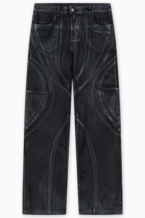 Črne jeans hlače s sproščenim krojem, vidnimi šivi in edinstvenim ukrivljenim panelom. Kovinski dodatki na žepih.