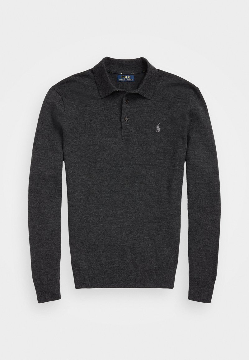 Polo manches longues gris foncé avec deux boutons et un petit logo cheval brodé sur la poitrine gauche, posé à plat sur fond blanc.