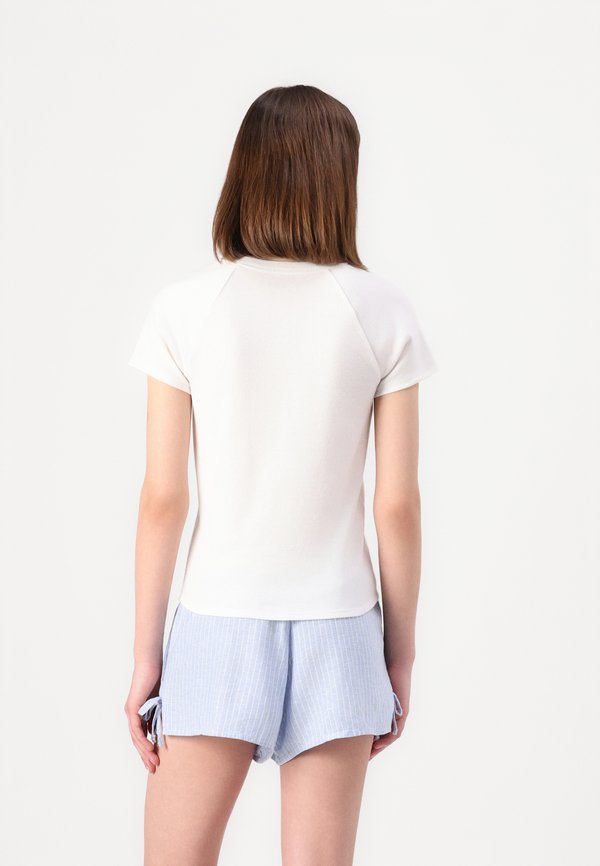 Los Angeles Graphic Baby Tee - Print T-shirt2