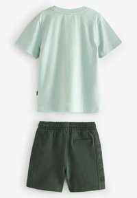 Baker by Ted Baker SET REGULAR FIT - Šortky - green