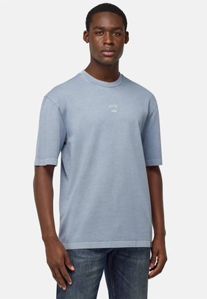 Basic T-shirt - light blue