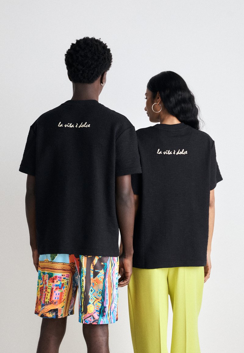 Colcci Black Cotton T-Shirt main image 1