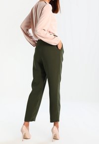 mint&berry Spodnie materiałowe