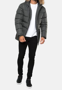 Threadbare Zimní bunda - khaki