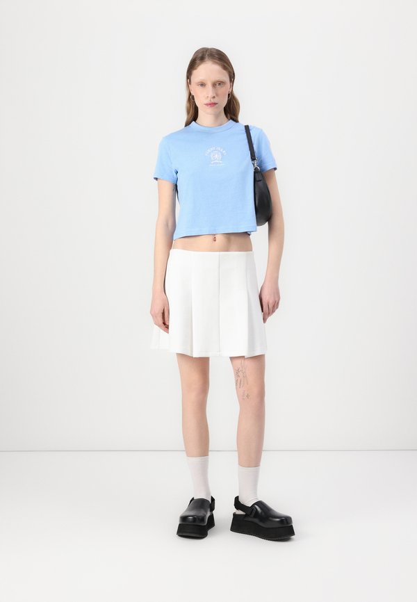 VARSITY CREST TEE - Print T-shirt3