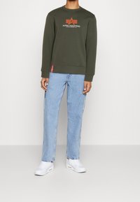 Alpha Industries Sudadera - olive