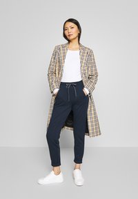 Anna Field Top dugih rukava - white