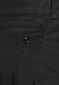 G-STAR ZIP PKT 3D SKINNY CARGO - Calças cargo - dark black