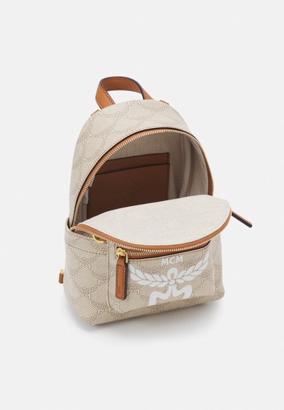 MCM STARK COATED BACKPACK - Mochila - oatmeal