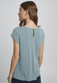 b.young BYPERL - Bluse - smoke blue
