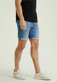 CHASIN' Denim shorts - blue denim