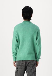 Jack & Jones JOROLLIE CREW NECK - Vesta - holly green