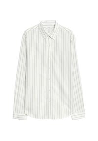 Camisa blanca de manga larga con finas rayas verticales grises, cuello puntiagudo y cierre de botones en la parte frontal. Presenta mangas con puños y una textura suave.