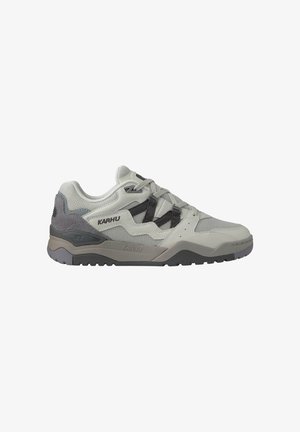 Karhu, SNEAKERS KARHU FUSION XT - Scarpe da allenamento - grigio
