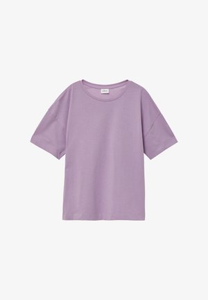 T-shirt lavande à manches courtes en coton doux. Doté d'un col rond et d'une coupe ample, avec une texture lisse et sans motifs ni embellissements.