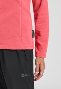 Jack Wolfskin TAUNUS - Giacca in pile - sunset coral