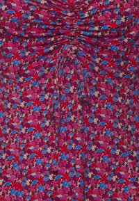 edc by Esprit Vestido de malha - berry