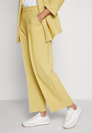 Nike Sportswear DAYBREAK - Trainers - summit white/white/pale ivory/light smoke grey/med brown