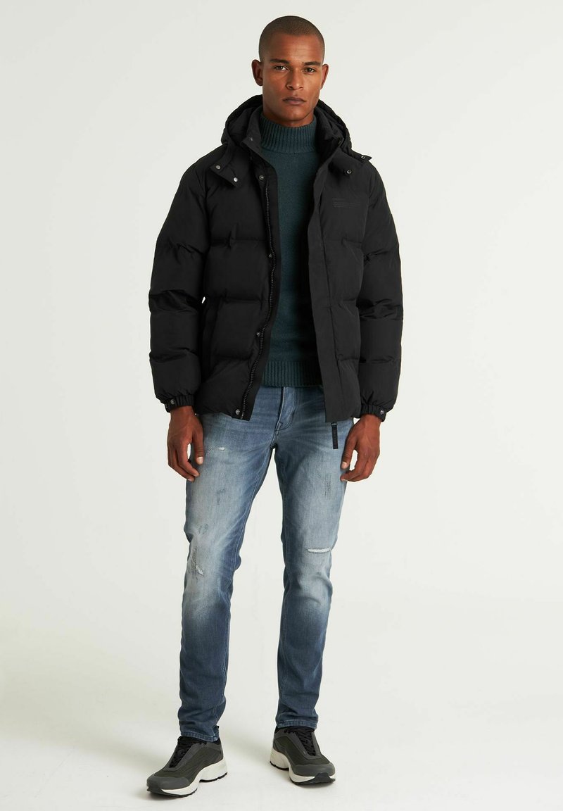 CHASIN’ Winterjas zwart CHASIN’ Winterjas zwart