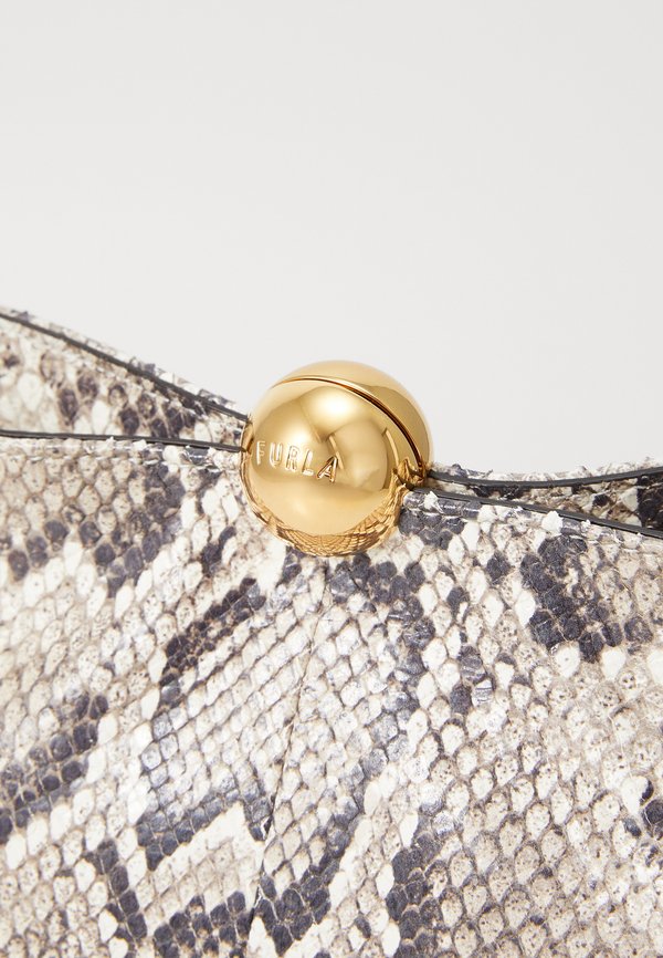 CLUTCH - Clutch - toni roccia2