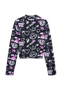 Czarna krótka bluzka z długim rękawem z białymi i różowymi nadrukami w stylu graffiti, z sercami, koronami oraz hasłami takimi jak "MOJE ZASADY" i "STREET STYLE."