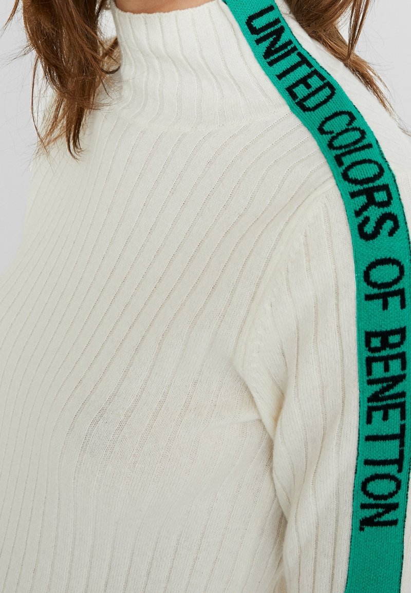 Pull Benetton Garçon Taille 10/12 Ans Multicolore - Occasion En Très Bon état