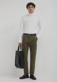 Calliope SLIM  - Chino - verde