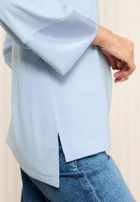Friends Like These TRIM  - Camicetta - light blue