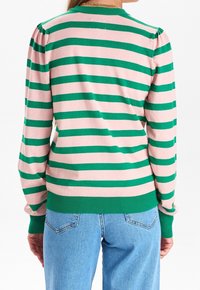 Nümph Stickad tröja - light pink