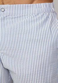 Hackett London SEERSUCKER TAILORED - Shorts da mare - jetty blue