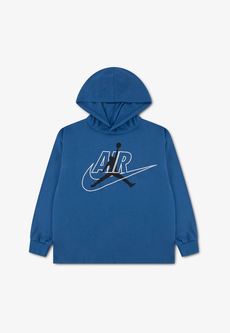 Μπλε φούτερ με κουκούλα με το λογότυπο Nike Air και μαύρη σιλουέτα μπασκετμπολίστα που πηδάει στο στήθος. Δεν υπάρχουν ορατά άτομα.