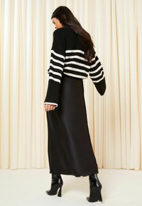 Friends Like These BIAS CUT - A-silueta svārki - black