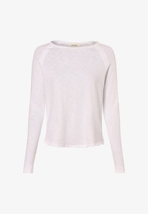 Weißes Langarmshirt mit Rundhalsausschnitt, Raglanärmeln und leicht ausgefranstem Saum, vor einem schlichten Hintergrund dargestellt.