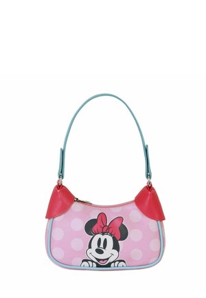 Pequeño bolso rosa con lunares blancos, con la cara de Minnie Mouse con un lazo rojo y acentos triangulares rojos cerca del asa azul claro.