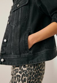 Next TRUCKER - Chaqueta vaquera - black