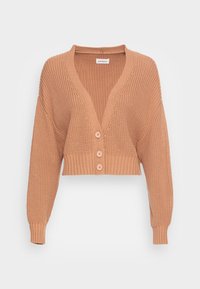 Cardigan raccourci en tricot doux couleur pêche-brun avec un motif texturé, décolleté en V et trois boutons à l'avant pour la fermeture. Manches longues avec des poignets côtelés.