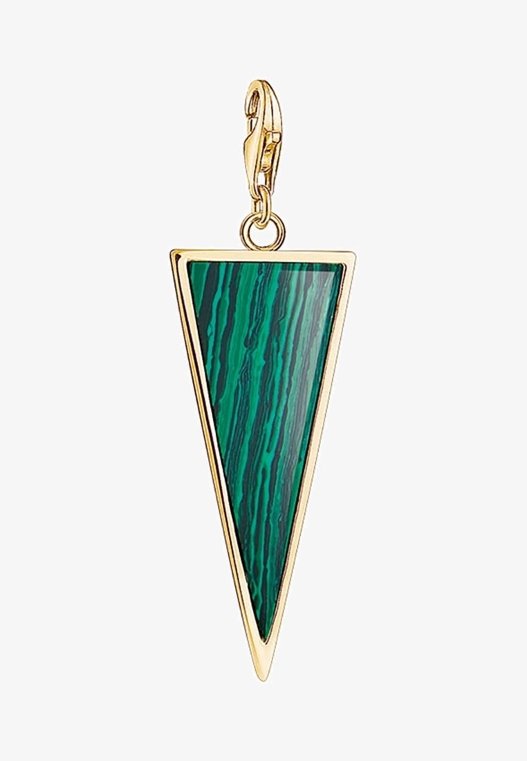 Pendentif triangulaire encadré d'or avec pierre marbrée verte, attaché à un fermoir homard en or.