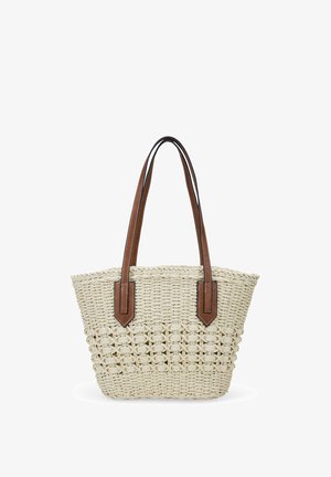 Bolso de tote de paja trenzada en color crema con asas de cuero marrón lisas. Presenta una forma estructurada y una parte superior abierta, ideal para un uso versátil.