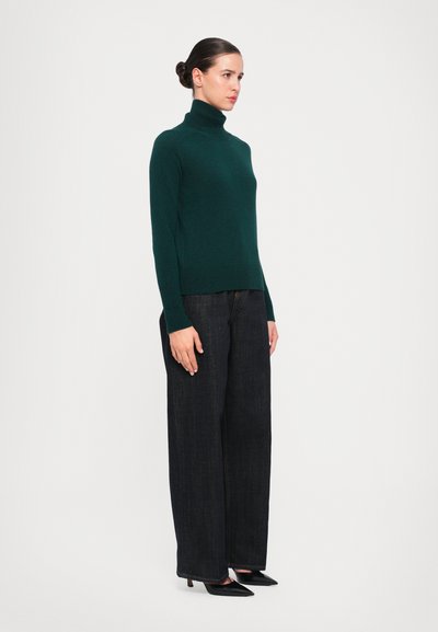 Victoria Beckham POLO NECK  - Jersey de punto - dark pine