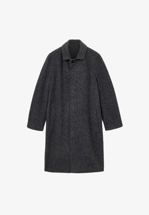 Abrigo de lana en gris oscuro, con cuello, cierre frontal de botones y dos bolsillos laterales. Corte recto con un acabado texturizado.