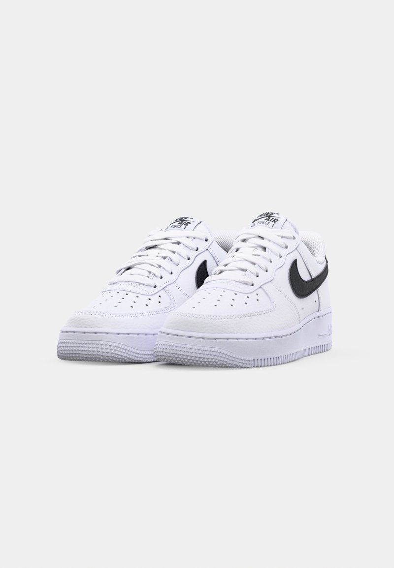 Nike Sportswear AIR FORCE 1 07 - Tenisky - white/black