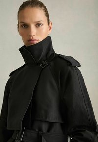 Reiss Trenchcoat - black