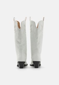 RAID NOUR - Kovbojské/motorkářské kozačky - off white