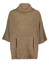 Jasno brązowy, gruby sweter z wysokim kołnierzem, krótkimi rękawami i dwiema przednimi kieszeniami. Miękka tekstura i luźny krój.