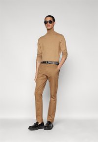 G-STAR Chinos tipa bikses - kangaroo