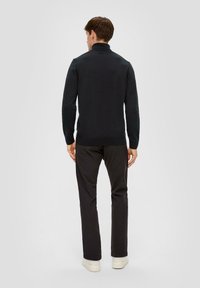 s.Oliver À COL ROULÉ - Strickpullover - schwarz