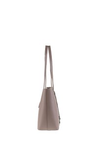 Sac à main en simili cuir gris avec des longues poignées, de forme angulaire et une surface texturée. Équipé d'une fermeture éclair sur le côté et d'accents matériels minimalistes.