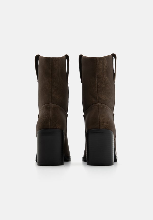 CHERYS - Cowboy/biker ankle boot2